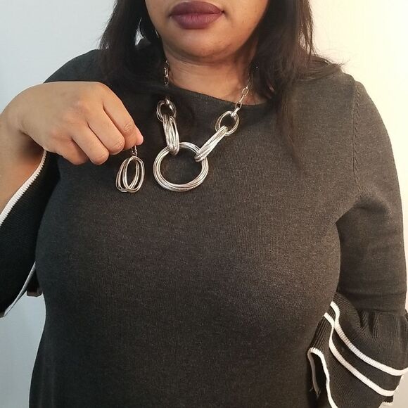 Dress Barn Women's Sweater Dress. C1 - Picture 3 of 5